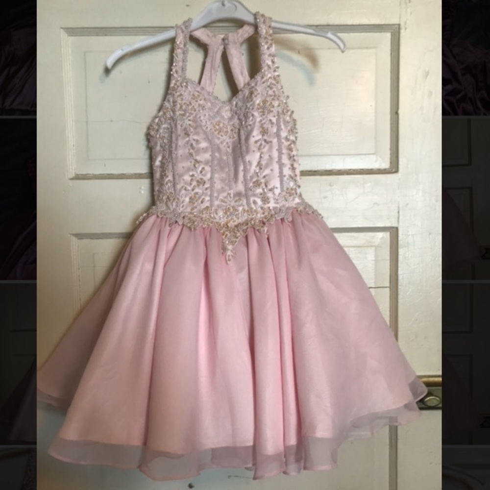 NWOT Adorable Pink Dress With Silver & Gold Sz6